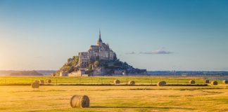 Review 7 địa điểm du lịch Pháp mùa hè ấn tượng nhất năm 2023